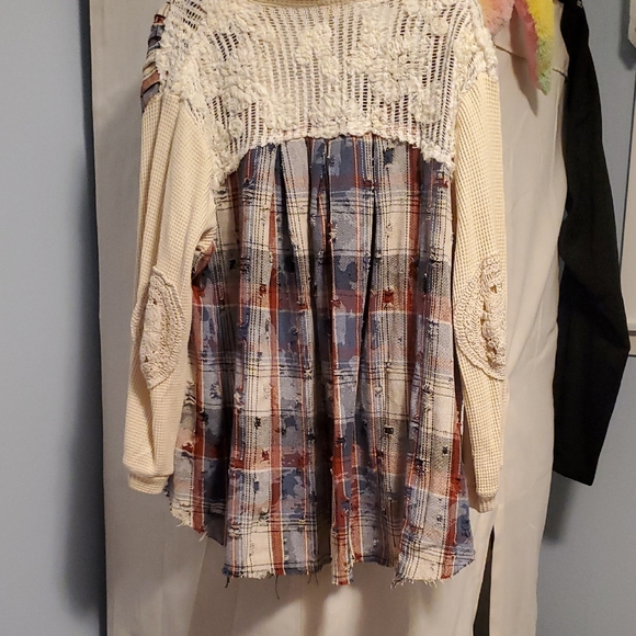 POL Plaid Button-Up Shirt with Crochet Details - Picture 5 of 5